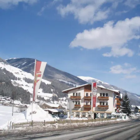 Aparthotel Garni Schranz 3*